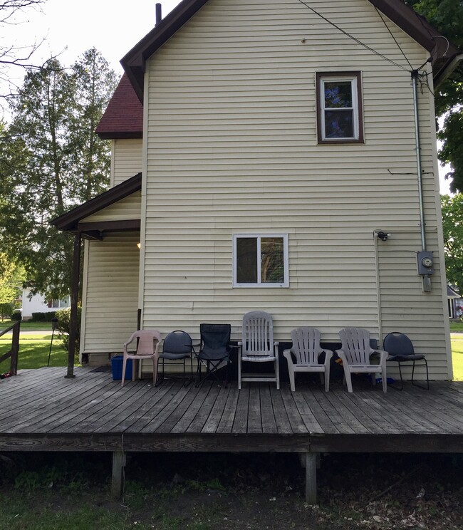 427 S Main St in Mt. Pleasant, MI - Foto de edificio - Building Photo