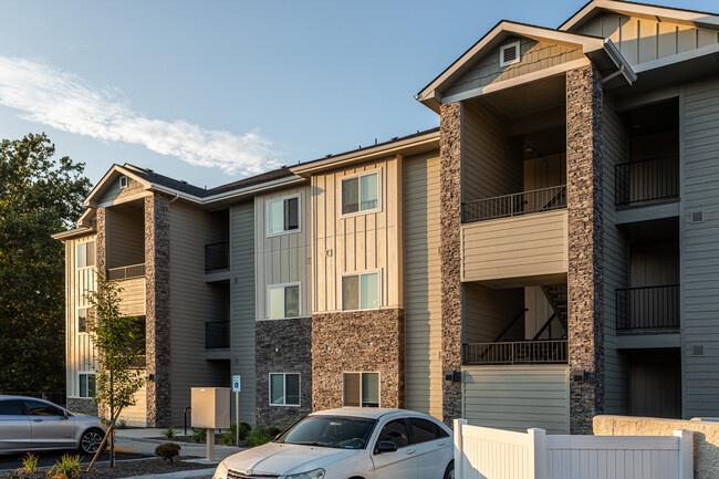 Aster Apartments in Boise, ID - Building Photo - Building Photo