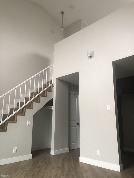 310 S Kenmore Ave-Unit -Apt 304 in Los Angeles, CA - Foto de edificio