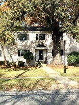 310 W Lexington Ave in High Point, NC - Building Photo