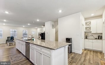 45455 Concord Wy in California, MD - Building Photo - Building Photo