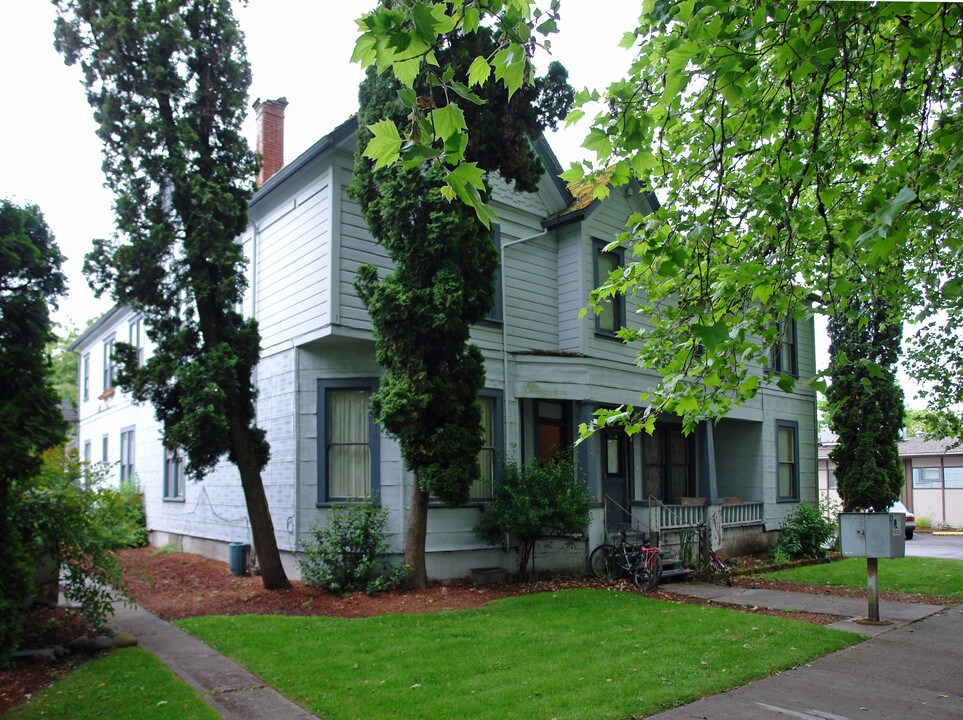 659 SW Jefferson Ave in Corvallis, OR - Building Photo