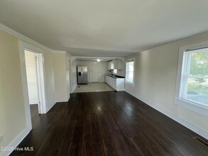 1212 Fisher St in Morehead City, NC - Building Photo - Building Photo