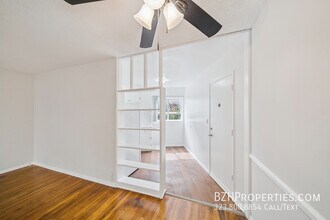 8058 Hemet Pl in Los Angeles, CA - Building Photo - Building Photo