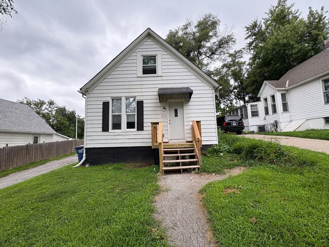 property at 4125 Erskine St