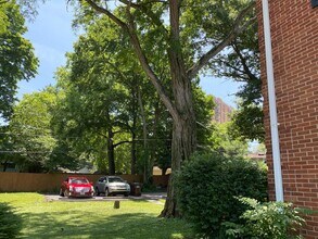 2200 W Schantz Ave, Unit 1 in Kettering, OH - Foto de edificio - Building Photo