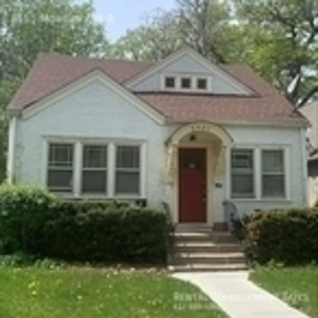 3451 N Morgan Ave