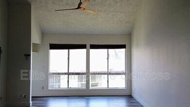 6131 Rancho Mission Rd in San Diego, CA - Building Photo - Building Photo