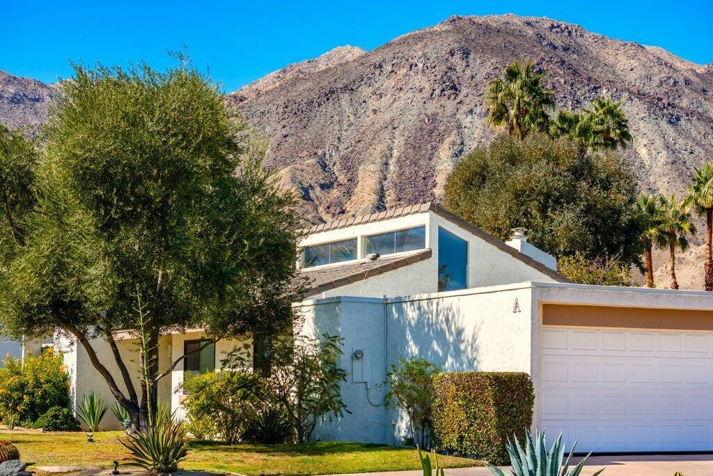 72765 Mesquite Ct in Palm Desert, CA - Building Photo