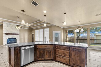 5811 Oak Creek Drive in Midland, TX - Building Photo - Building Photo