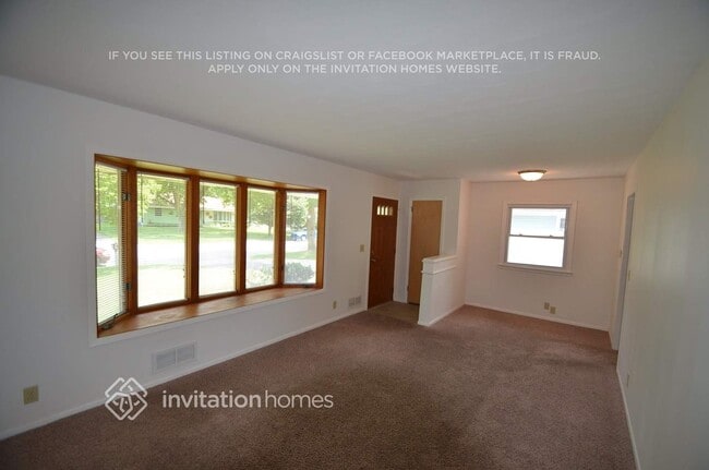 8412 Grange Blvd in Cottage Grove, MN - Building Photo - Building Photo