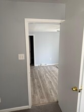 23355 Easterling Ave in Hazel Park, MI - Building Photo - Building Photo