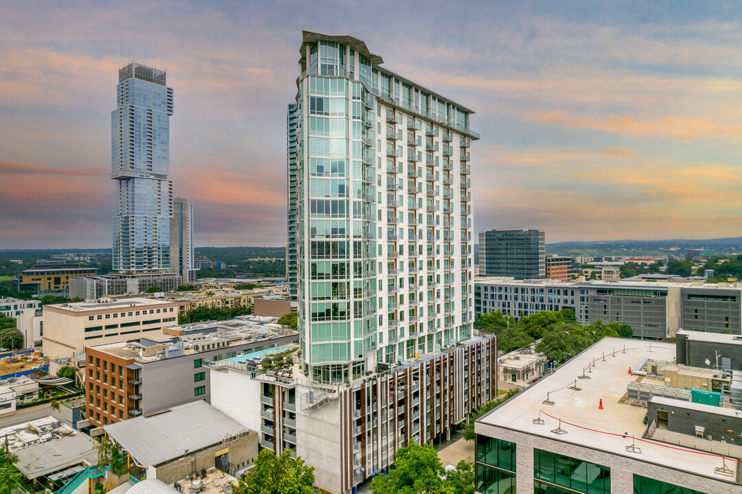 Seven in Austin, TX - Building Photo