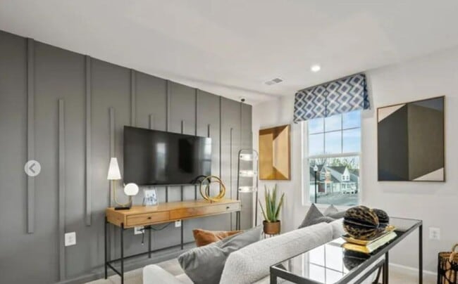 property at 10 Coolidge Ave