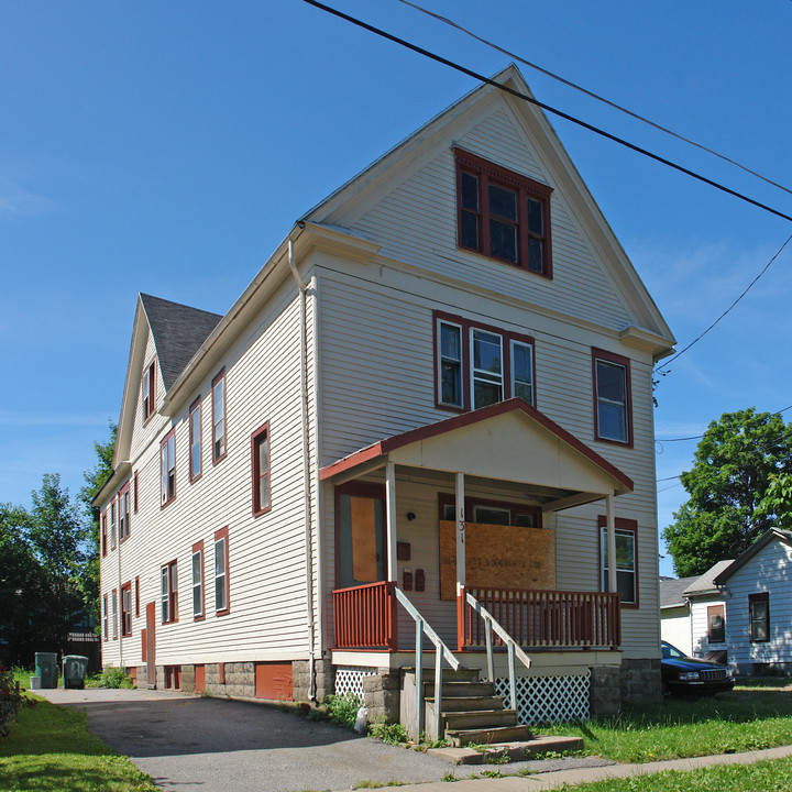 131 Rauber St in Rochester, NY - Building Photo