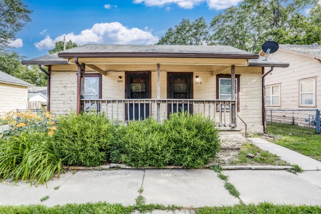 207 W Morris St in Wichita, KS - Foto de edificio - Building Photo
