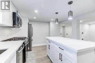 16 Boem Ave in Toronto, ON - Building Photo - Building Photo