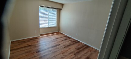 10702 E Exposition Ave in Aurora, CO - Foto de edificio - Building Photo