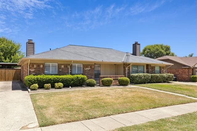 property at 3002 Hilltop Dr