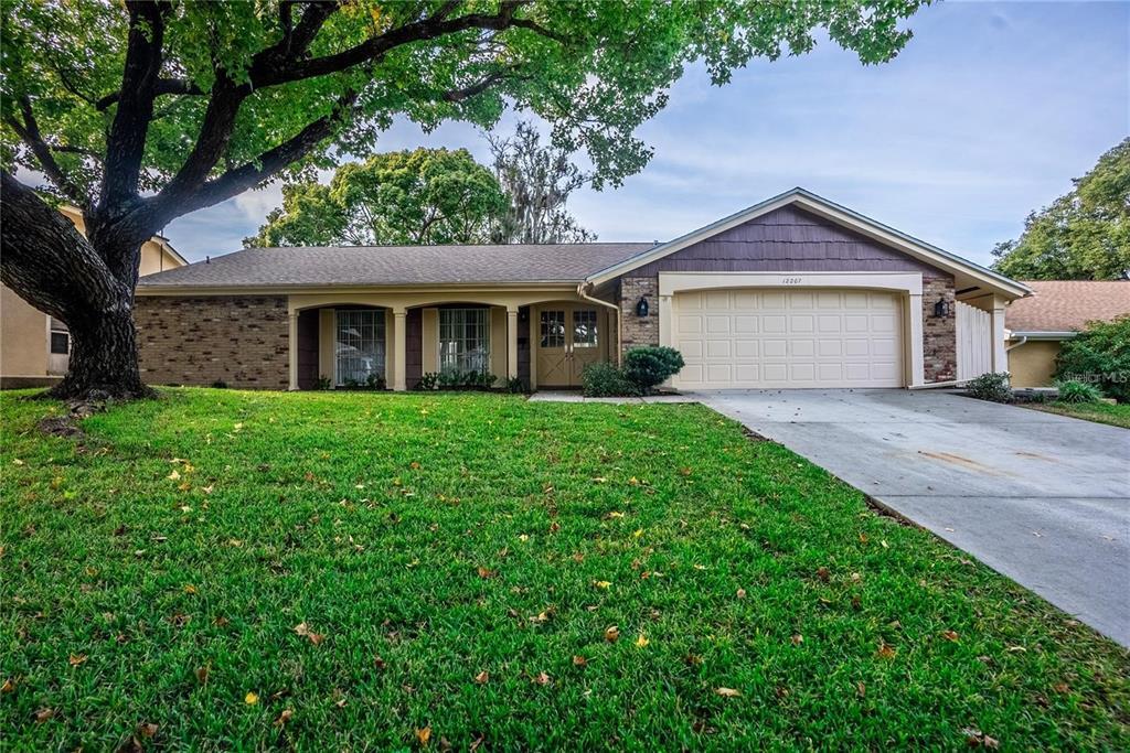 12207 Pepper Mill Dr in Hudson, FL - Building Photo