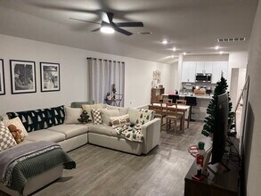 2007 Palmer Pl in Converse, TX - Foto de edificio - Building Photo