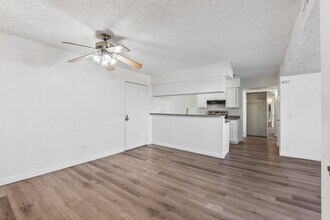 13266 Foothill Blvd in Los Angeles, CA - Building Photo - Building Photo