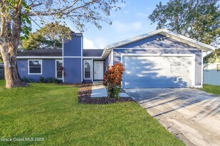 977 Beacon St NW in Palm Bay, FL - Building Photo