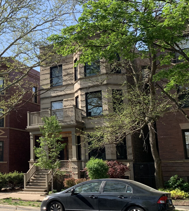 1332 W Bryn Mawr Ave in Chicago, IL - Building Photo