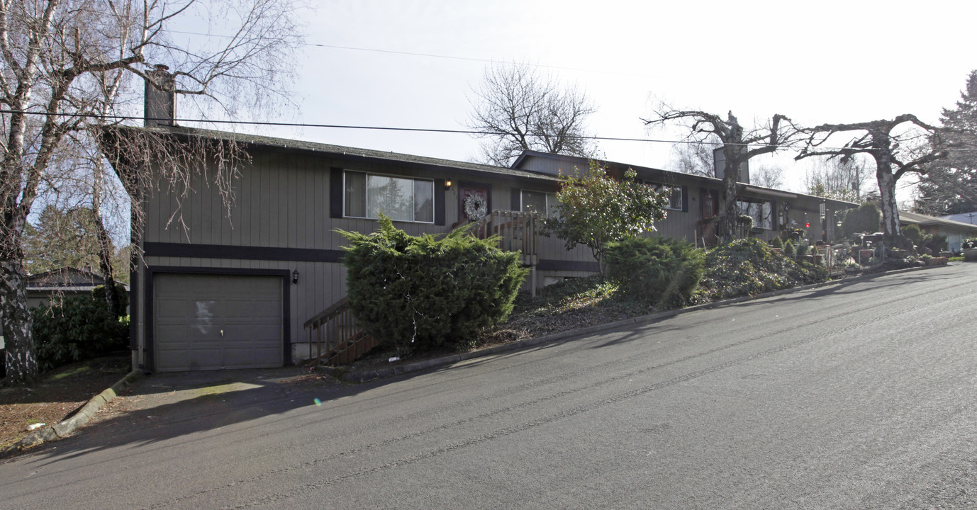 Van Zuylen 1601-25 - Ash St. Crest in Vancouver, WA - Building Photo