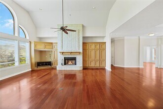 19 Greenview St in Montgomery, TX - Building Photo - Building Photo