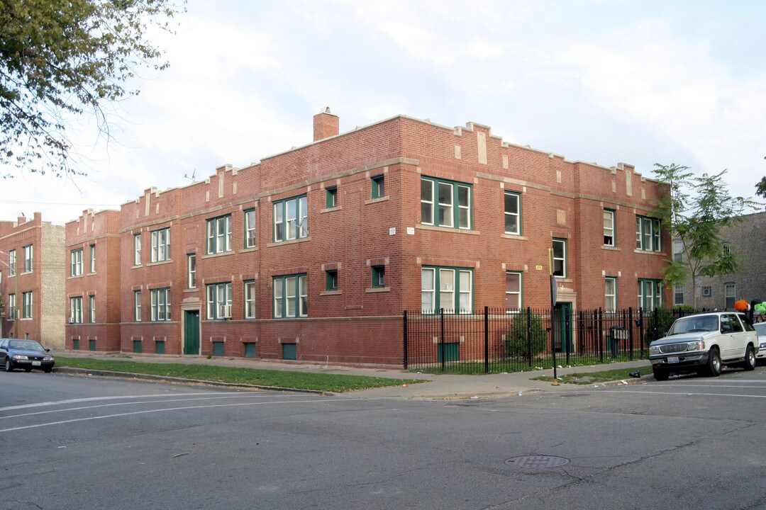 1400 N Avers Ave in Chicago, IL - Foto de edificio