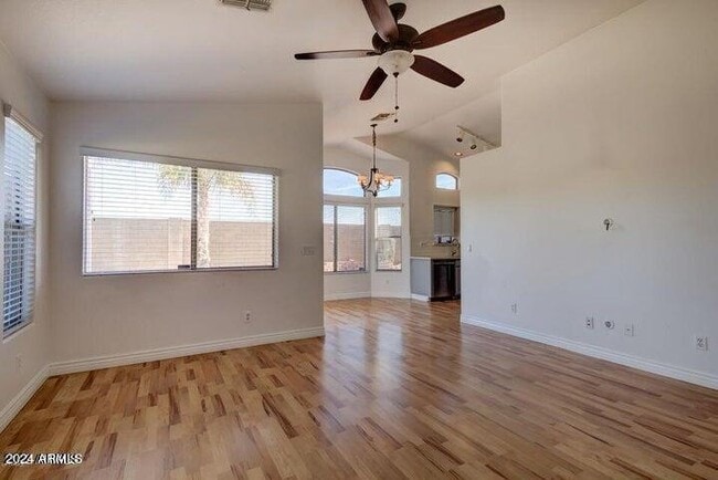 property at 2131 S Peppertree Dr