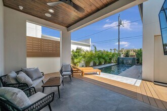 2220 2nd Ave N in St. Petersburg, FL - Building Photo - Building Photo