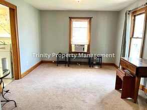 205 1/2 Fairview Ave in Clarksburg, WV - Building Photo - Building Photo