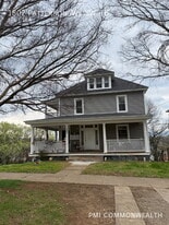 1802 Patterson Ave SW in Roanoke, VA - Building Photo