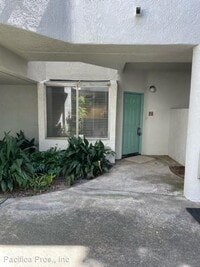 2581 Fulton Square Ln