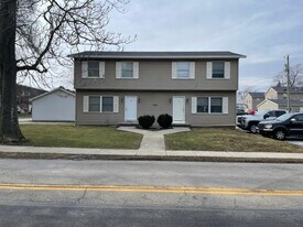 534 S College Dr, Unit Apt B in Bowling Green, OH - Building Photo