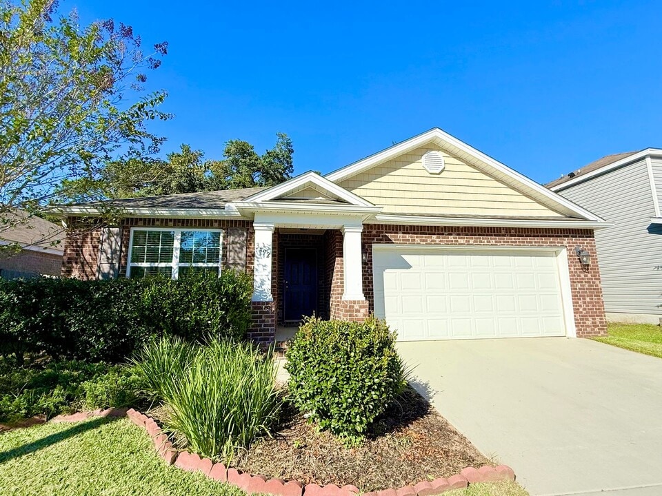 3492 Quail Dr in Milton, FL - Building Photo