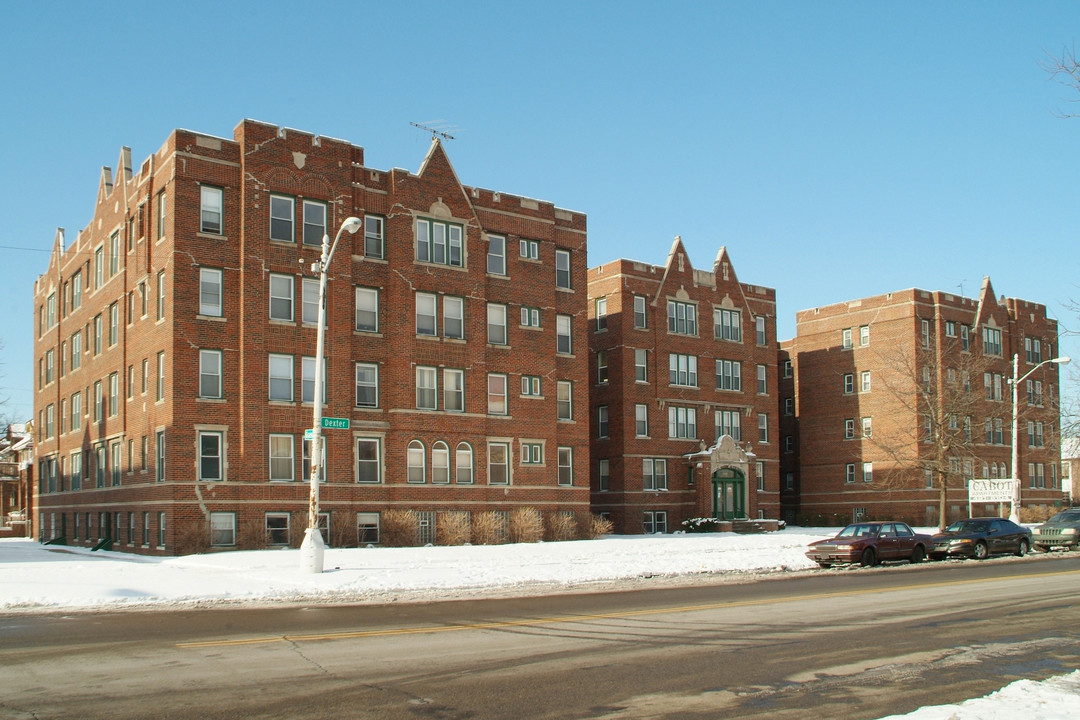 Cabot Apartments in Detroit, MI - Building Photo