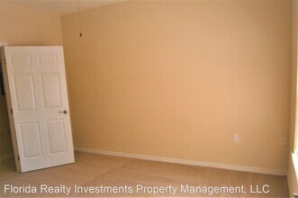 2302 Mid Town Terrace-Unit -Unit 1216 in Orlando, FL - Building Photo - Building Photo