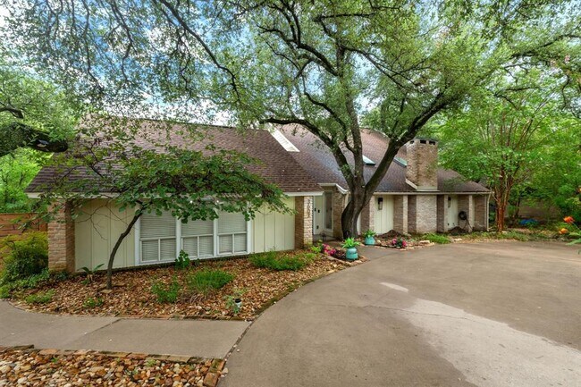 property at 3607 Laurel Ledge Ln
