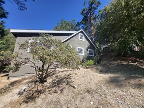 25111 Nestwa Trail in Idyllwild, CA - Building Photo - Building Photo