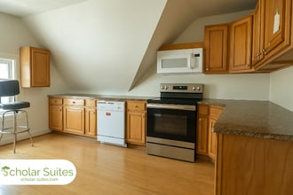 18 Greylock Rd, Unit Unit 3 in Boston, MA - Building Photo - Building Photo