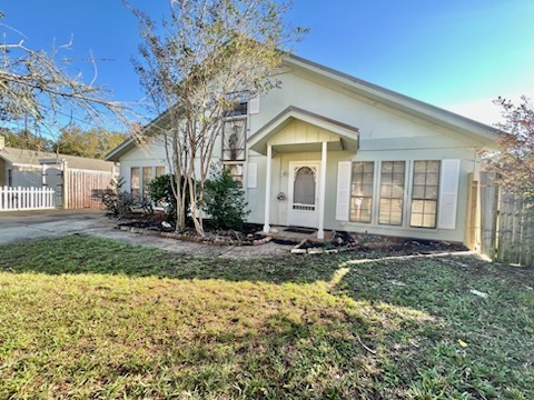 28 Solar St in Mary Esther, FL - Building Photo