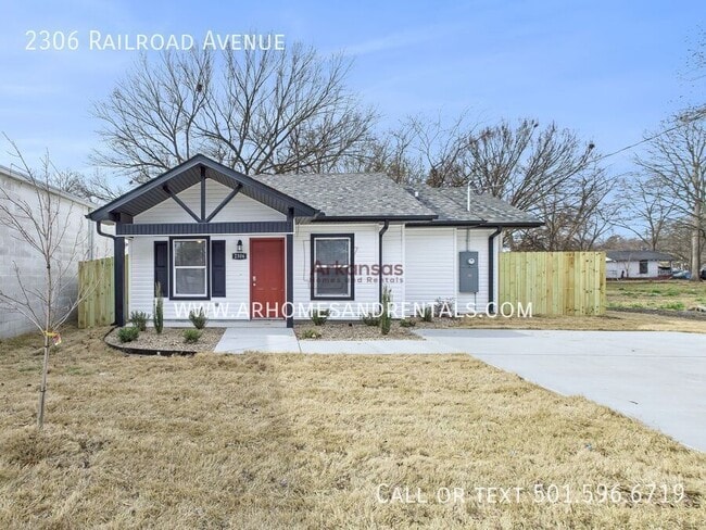 2306 Railroad Ave