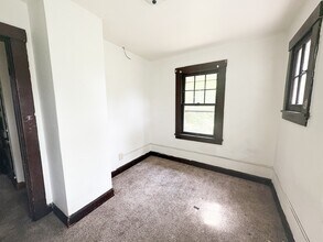 800 N 6th St in Clairton, PA - Building Photo - Building Photo