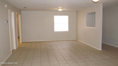2411 93rd Pl in Lubbock, TX - Building Photo - Building Photo