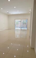 8244 NW 107th Path in Doral, FL - Building Photo - Building Photo