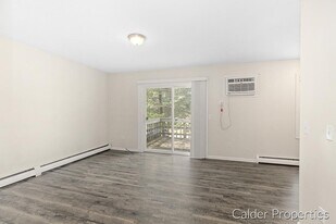 2940 Vineland Ave SE in Grand Rapids, MI - Building Photo