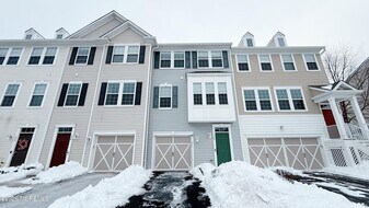 110 Halliard Dr in Eatontown, NJ - Building Photo